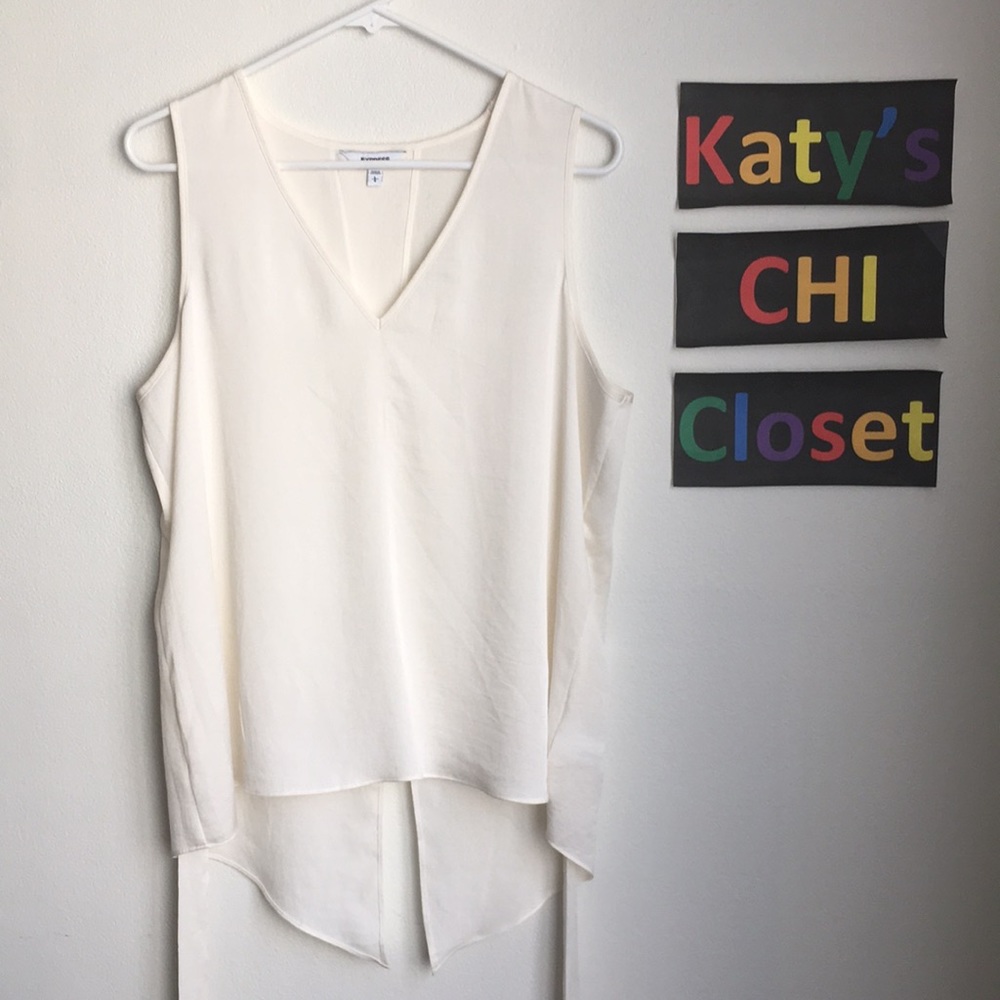 Express Cream Sleeveless Blouse L